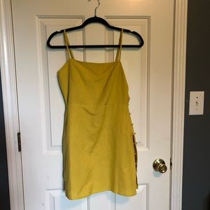 NWT Yellow linen dress w side buttons